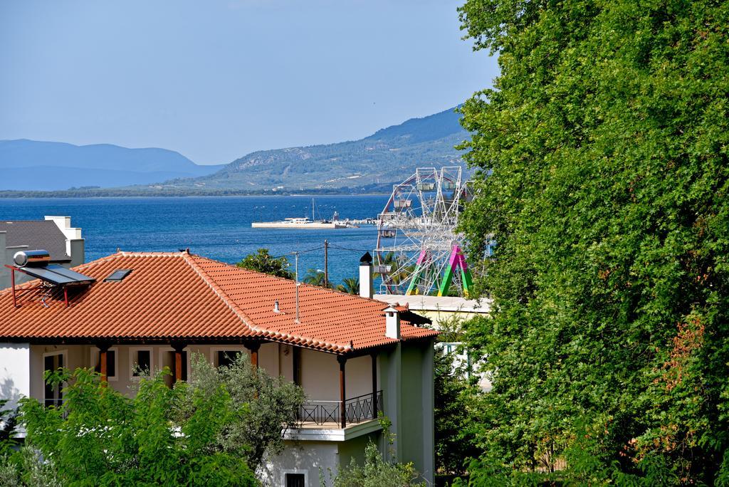 Tsertos Apartments Kamena Vourla Exteriör bild